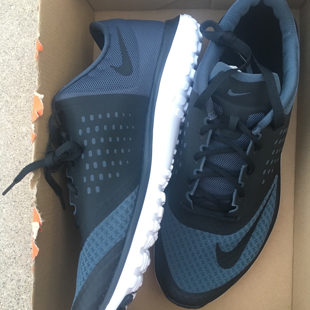 Sold Nike FS Lite Run 2 Men’s Size 12